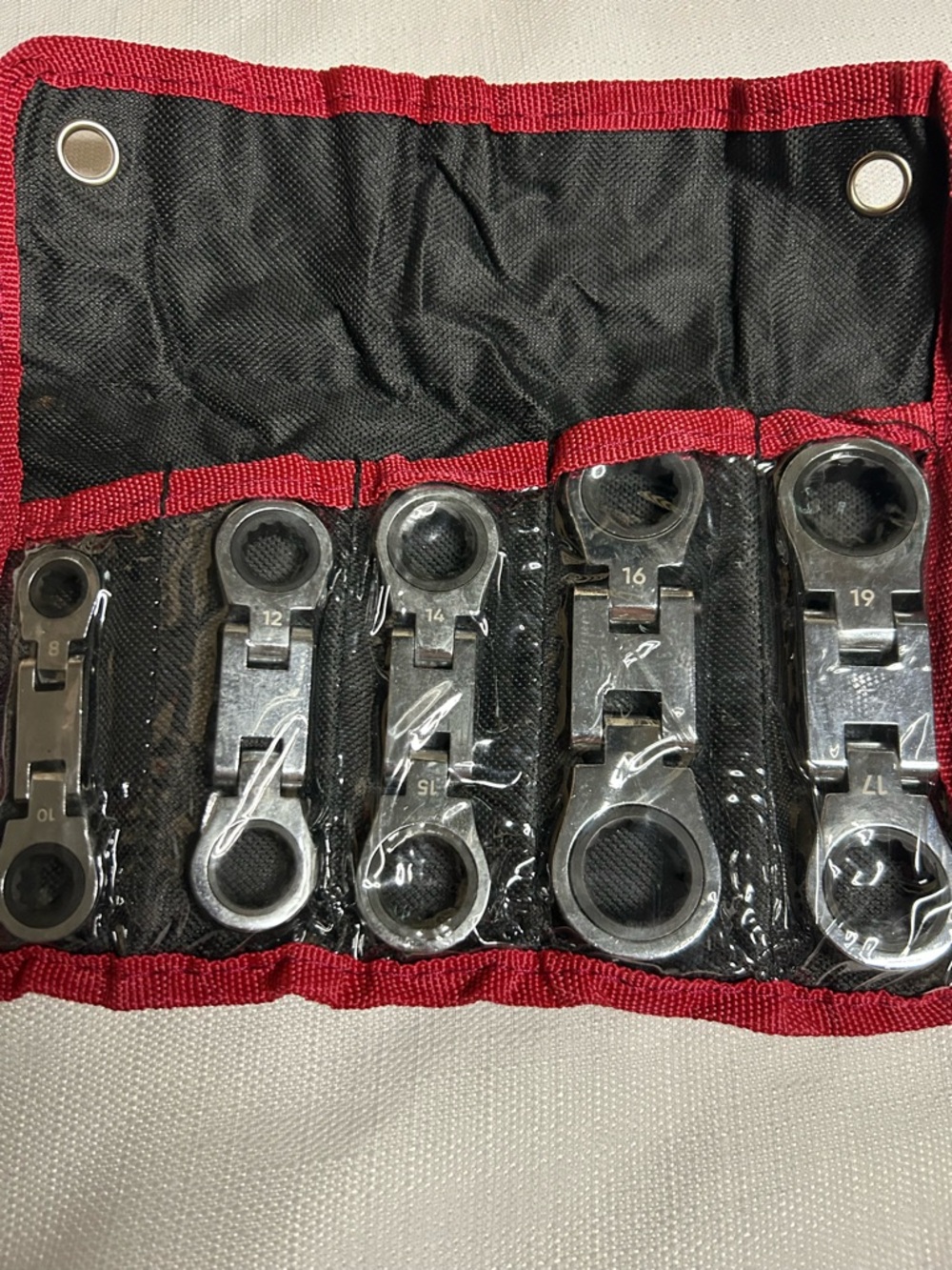 Set of Chrome Ratcheting Wrenches with Red-Trim Pouch